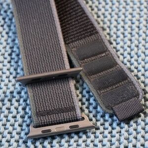 Apple Watch Trail Loop - Gray M/L | Sleek, Versatile, Great Condition, Authentic